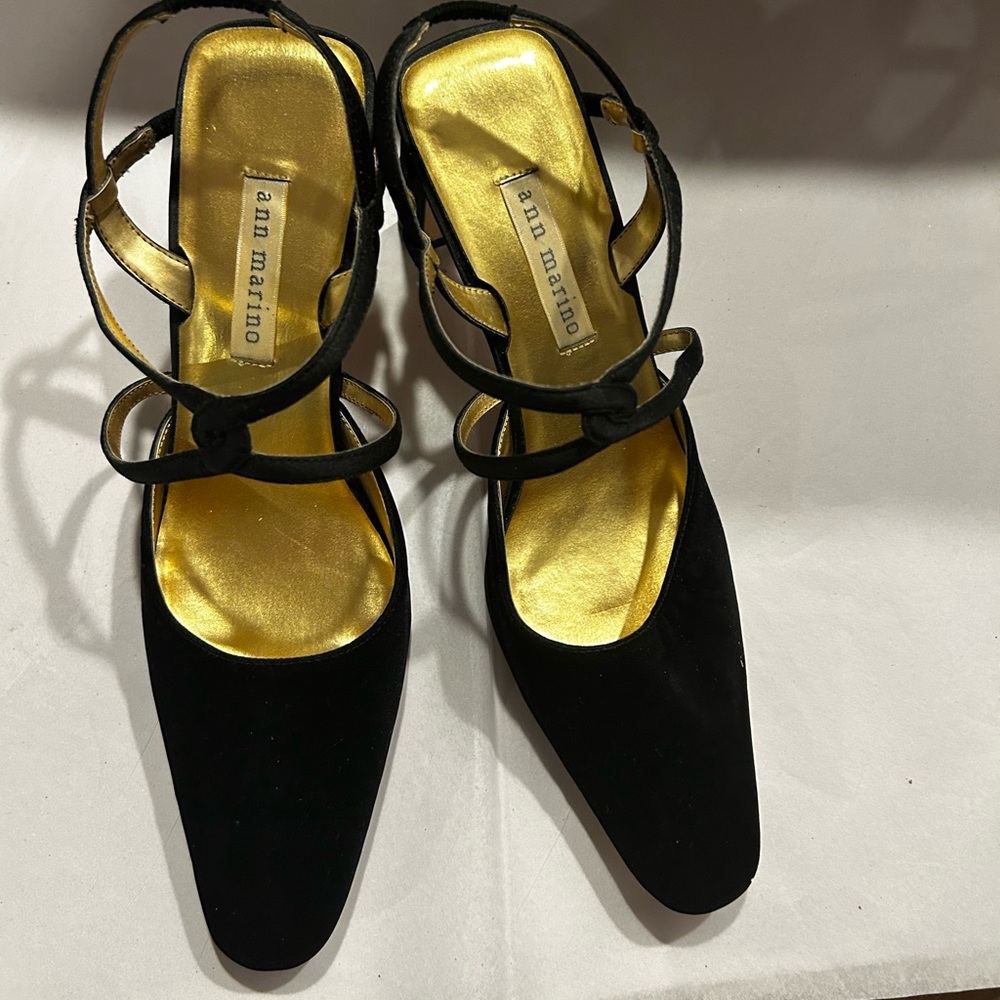 Ann Marino Black and Gold Heels